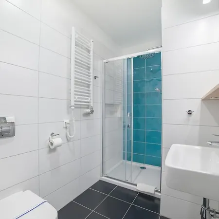 Traffic Stare ホテル 2*