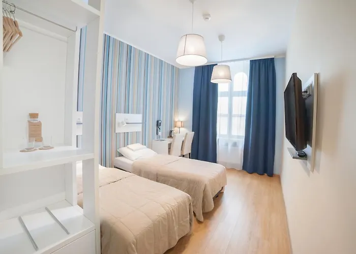 Traffic Stare Отель Вроцлав