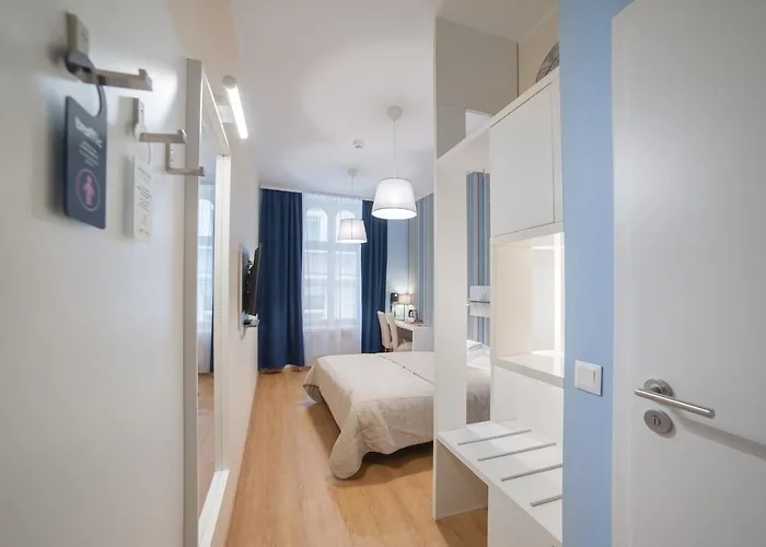 Traffic Stare Отель Вроцлав