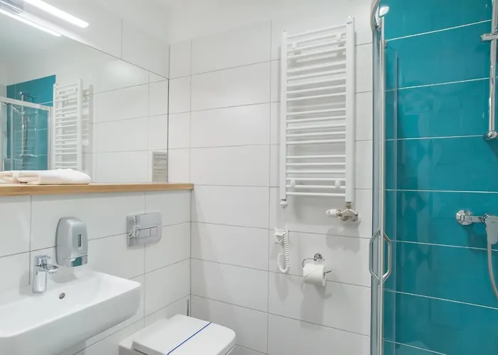 Traffic Stare Отель 2*